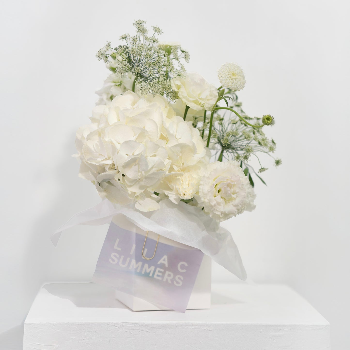WHITE BLOOM BOX