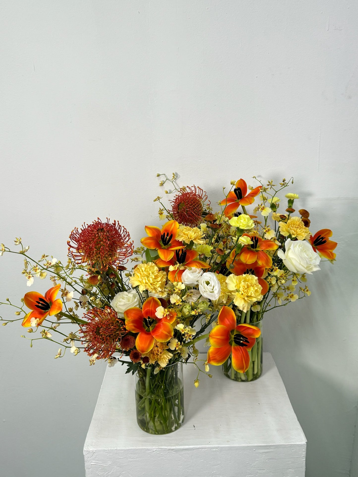 SEASONAL PICK VASE
