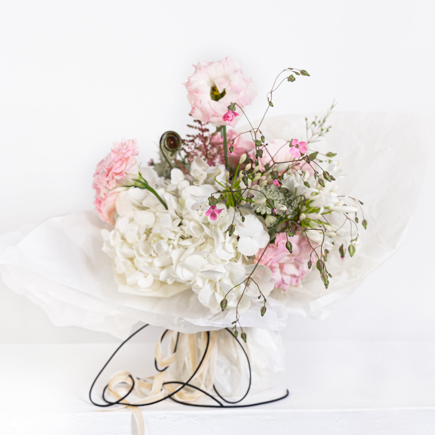 SEASONAL PICK VASE