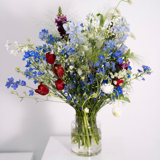 THE SHOWCASE EDIT VASE