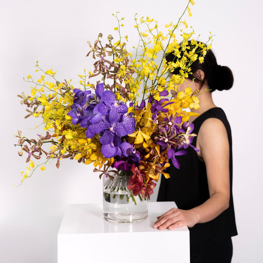 ORCHID RUSH VASE
