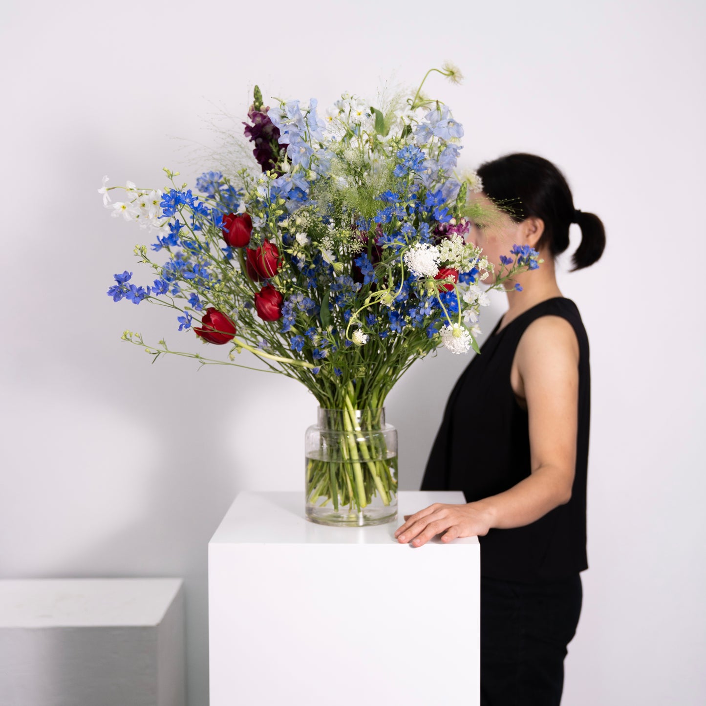 THE SHOWCASE EDIT VASE